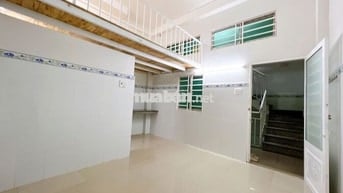 PHÒNG TRỐNG ĐẦU THÁNG 12 CÓ GÁC CÓ MÁY LẠNH NGAY HOÀNG DIỆU 2