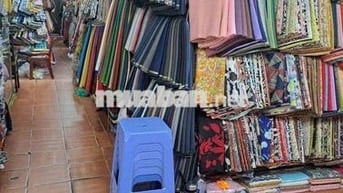 VỀ HƯU - CẦN SANG SẠP ĐÔI GÓC HÀNG VẢI - VỊ TRÍ ĐẸP -TẠI CHỢ TÂN ĐỊNH,