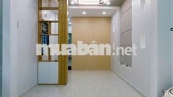 SÁT MẶT TIỀN Q4- 42m2 - 4 LẦU ĐÚC - KO QH- CHỈ 4 TỶ NHỈNH