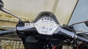 Bán xe Vespa Long Lanh quận 1