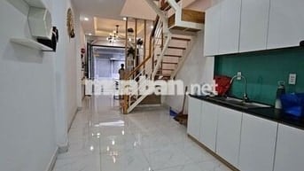 SÁT MẶT TIỀN KHÁNH HỘI ĐÚC BÊ TÔNG DIỆN TÍCH 41 M2