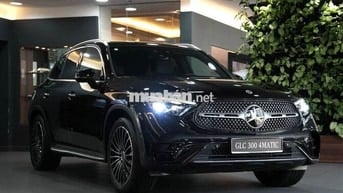 Mercedes Benz GLC 2023 300 4Matic - 11000 km
