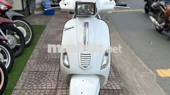 Piaggio Vespa Sprint màu Trắng
