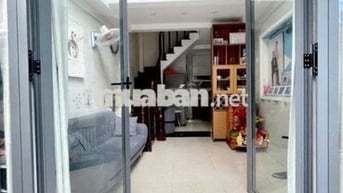 Vài căn ra MT Trường Sa Phường 15 - DTSD gần 90m2, 5 tầng, 3 PN,3 WC.