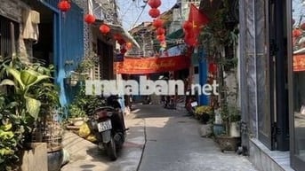 BÁN NHÀ HẺM 1206 HUỲNH TẤN PHÁT ,KẾ BÊN PHÚ MỸ HƯNG,DT:50M2 GIÁ 4TỶ2