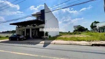 Bán Lỗ Lô Đất MT NHỮ TIẾN HIỀN 350m2 - Giá 700TR- SHR- Full thổ