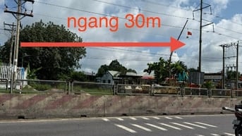 chuyển nhượng lỗ mãnh đất thổ mặt tiền ql1 phù hợp làm xưởng cty sxkd 