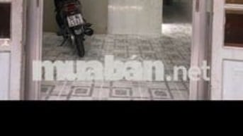 Nhà cho thuê hẻm 95 Chiến Lược,BT (2PN 1WC) nhà đang sơn, trống ở ngay