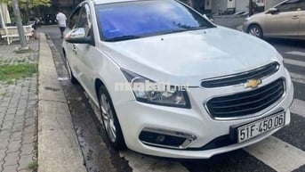 Ô tô Chevrolet Cruze 2017 màu trắng