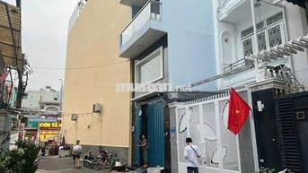 Nhà phố mới, thoáng, đẹp, 72m2, 2 phòng ngủ quận Tân Phú