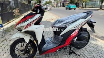 Vario 150 trắng đỏ đen hàng bỏ mẫu 2021