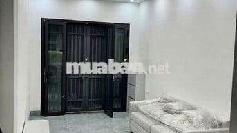 NHÀ CẦU GIẤY-30M2-5 TẦNG- 3 NGỦ GẦN NGÕ Ô TÔ-NGÕ BA GÁC-7,8 TỶ.