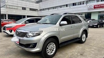 Toyota Fortuner Xăng 2013 xe Hãng BH 1 năm
