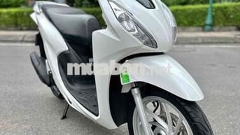 Honda Vision 2022 !! tiêu chuẩn trắng chạy lướt /