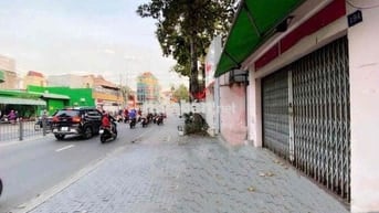 Bán đất tăng nhà cấp 4 Mặt tiền Lê Hồng Phong , Phú Lợi sát ngã tư