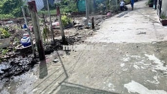 Đất hiếm cách Q7 100m, hẻm ô tô 1806 Huỳnh Tấn Phát, 61m2 chỉ 4.x tỷ