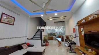 NHÀ GẦN TTTM GIGAMAL FULL NỘI THẤT CAO CẤP HẺM Ô TÔ 4 PN 3WC Ở + VPCTY