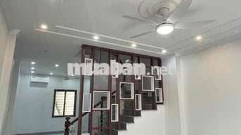 Chính chủ cho thuê nhà 3 tầng ngay ngã 4 đường Nguyễn Văn Giáp và đườn