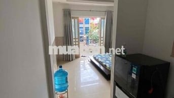 Căn hộ rộng 30m, mặt tiền tạ quang bửu, Q8. Full nội thất