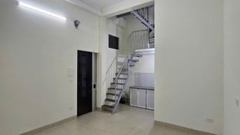 Cho thuê nhà ở hộ gia đình tại ngách 141/99 Định Công Hạ