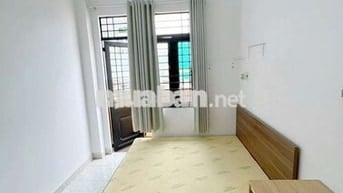 DƯỚI 4 TRIỆU - PHÒNG TRỌ FULL NỘI THẤT CÓ BAN CÔNG - NHÀ GA T3