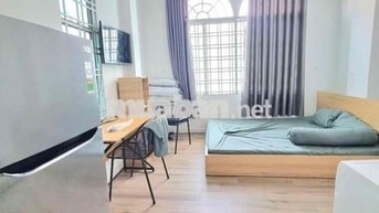 TRỐNG PHÒNG CỬA SỔ TRỜI SIÊU THOÁNG NGAY GẦN VĂN HIẾN -HUFLIT