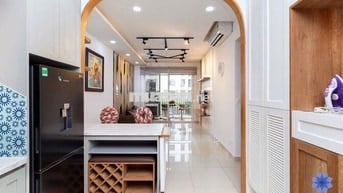 Bán căn hộ 70m2. 2 phòng ngủ. chung cư Golden Mansion. gần sân bay TSN