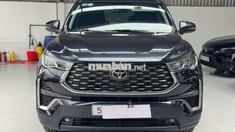 Toyota Innova Cross HEV 2.0 CVT - 22000 Km