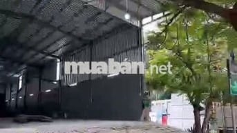 Cần cho thuê gấp kho diện tích 760m2 với giá rẻ ở Đường Huỳnh Tấn Phát