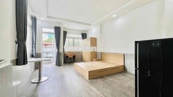 STUDIO BAN CÔNG ĐI BỘ QUA HUTECH. CÁCH NGOẠI THƯƠNG, UEF 5 PHÚT