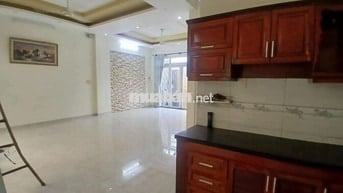 SIÊU RẺ NHÀ MỚI 8×16 CÓ 5 PHÒNG NGỦ 4WC