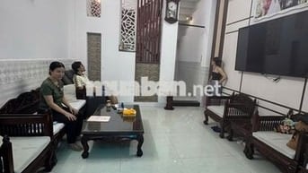 Nhà đẹp 4x16m, 1 trệt 3 lầu – Gần chợ, trường, siêu thị – Giá cực tốt