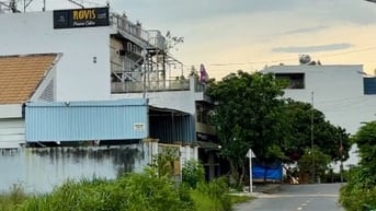 chính chủ bán đất đường nhựa thông chợ việt kiều kinh doanh tốt củ chi