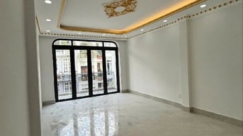 NHÀ MỚI 100% (4X17) 3 LẦU CÓ THANG MÁY MT ĐƯỜNG 10M BÌNH PHÚ Q.6