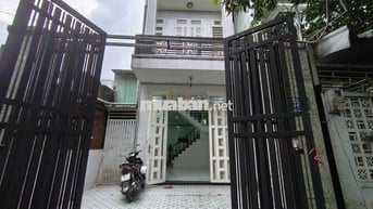 Nhà 1 lầu xe hơi đậu sân Hóc Môn, Chỉ 3,5 tỷ SHR sang tên. Dt: 85m2 !