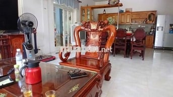 Biệt thự cao cấp - View hồ sinh thái xanh mát ngay khu đô thị