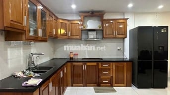 NHÀ ĐẸP 3 TẦNG CÓ GARA OTO ĐƯỜNG 15M KINH DƯƠNG VƯƠNG, GẦN BIỂN.