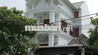 Bán nhà mặt tiền Phú Tân thủ Dầu một Bình Dương