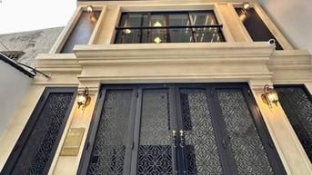 Bán tòa căn hộ dịch vụ Đặng Văn Ngữ, Dt 70m2, 7t, mt 5.3m, 1.5 tỷ/năm.