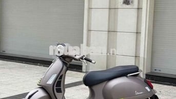 Bán xe Vespa GTS T300 chính chủ tại HN