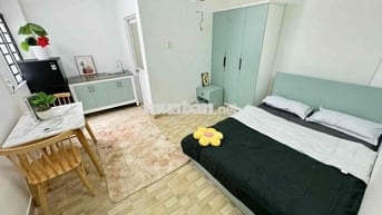 PHÒNG STUDIO FULL NỘI THẤT - CỬA SỔ - NGAY LÊ VĂN SỸ