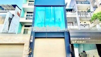 SIÊU PHẨM NHÀ MỚI MẶT TIỀN ỐP KÍNH 39A Đ. Nguyễn Trọng Tuyển, P10, PN