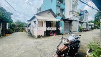 Nhà Cấp 4. Gần UBND q12 củ, Trường lái, metro .