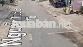 cho thuê nhà làm văn phòng cách đường Lê thị riêng 10m