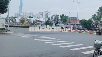 Nhà cho thuê 2 cân liền kề. Góc 2 MT Hẻm 3,5m, đường ĐBP, P.15, Q.BT.