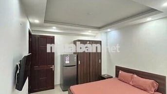 CHDV cực rộng ngay trung tâm, 30m2, Quận 10