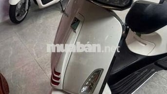 Cần bán xe Vespa Sprint S 125 ABS odo 9000km