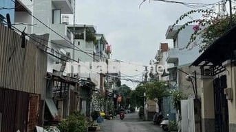 ĐẤT RẺ LÊ ĐỨC THỌ. GẦN THỐNG NHẤT. 5,2x25 VUÔNG A4. HẺM QH 5M. 6,X TỶ