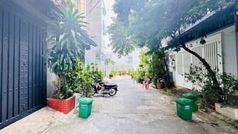 Đất hẻm xe hơi gần cổng chính Vạn Phúc City giá chỉ 5ty2