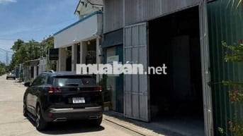 Kho đẹp cần cho thuê giá rẻ ở Đường Nguyễn Văn Tạo diện tích 400m2